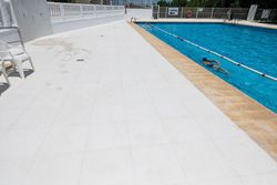Caja Pavimento Loja Blanco 50x50 4 piezas 1m2/caja Verniprens