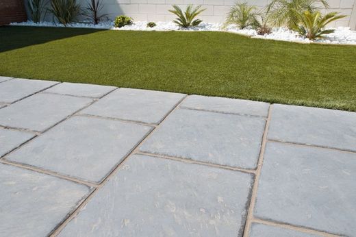 Caja Pavimento Nerja Ambar 2,5 x 50 x 50  4 piezas 1m2/caja Verniprens