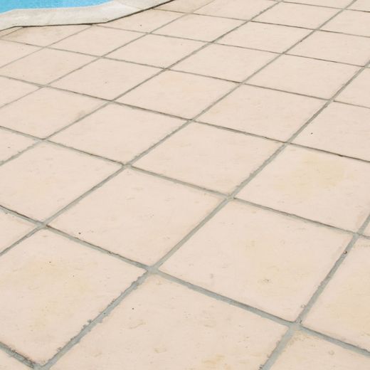 Caja Pavimento Nerja Ambar 2,5 x 50 x 50  4 piezas 1m2/caja Verniprens