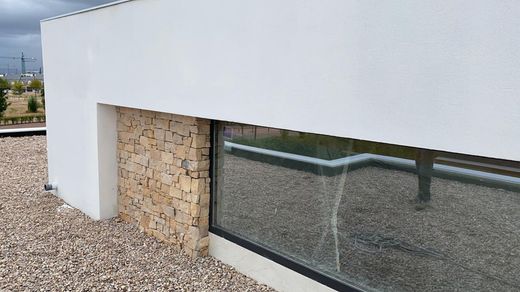 Pedras de travertino medievais naturais da Galiza
