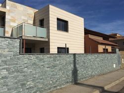 Caixa de pedra pré-montada, suporte de parede Eco Grey, pedras galegas
