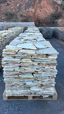 Pallet laja irregular Cuarcita blanco vainilla Piedras de Galicia