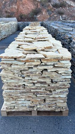 Pallet laja irregular Cuarcita blanco vainilla Piedras de Galicia