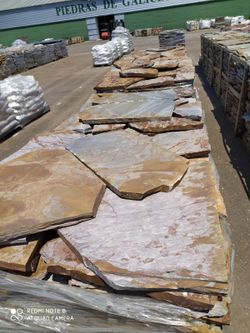 Pallet laja irregular Cuarcita rojo salmon oscuro Piedras de Galicia