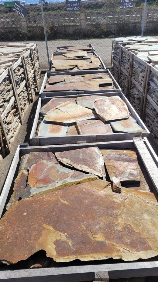 Palete de ardósia irregular, pedras galegas vermelhas de fogo