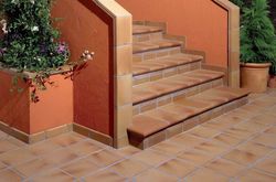 Degrau redondo natural 24,4x33x5,3x1,8 cm Aragon Gres