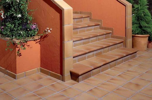 Degrau redondo natural 24,4x33x5,3x1,8 cm Aragon Gres